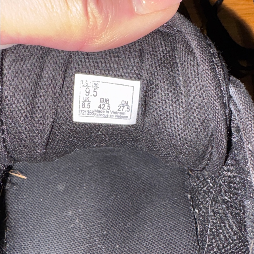 Vans Men's Classic Black Sneakers 9.5 GUC - Picture 6 of 7